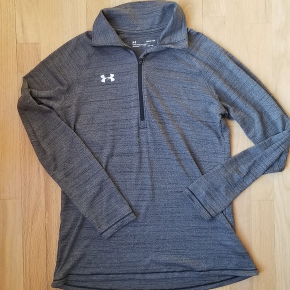 Under Armour Tops - Under Armour lightweight half zip top